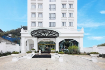 Ảnh đánh giá Glenda Towner Mộc Châu - Bể bơi bốn mùa 1