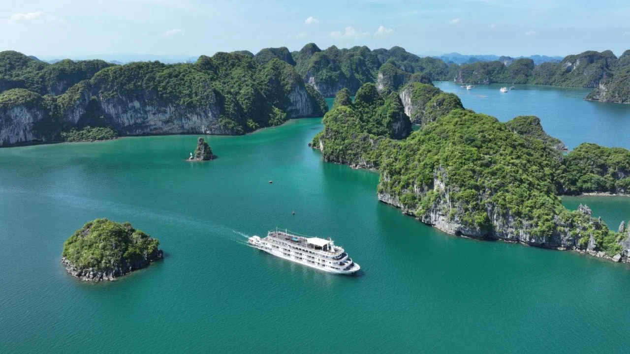 Ảnh Du Thuyền Paradise Grand