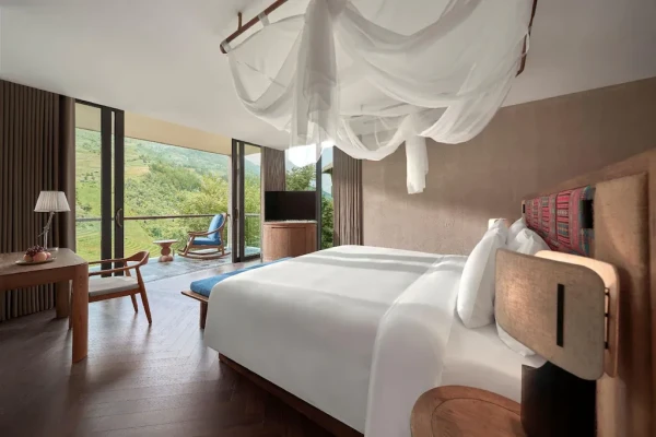 Ảnh chi tiết phòng Garrya-Mu-Cang-Chai-biet-thu-huong-nui-giuong-lon-co-be-boi-vivatrip_03.webp