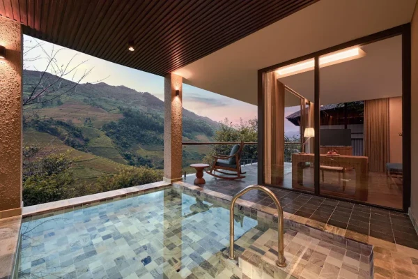 Ảnh chi tiết phòng Garrya-Mu-Cang-Chai-biet-thu-huong-nui-giuong-lon-co-be-boi-vivatrip_04.webp