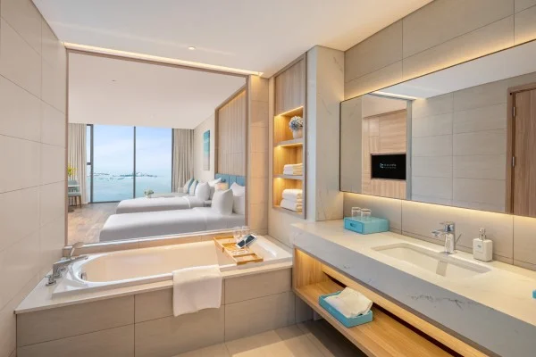 Ảnh chi tiết phòng Premier Bay View 7