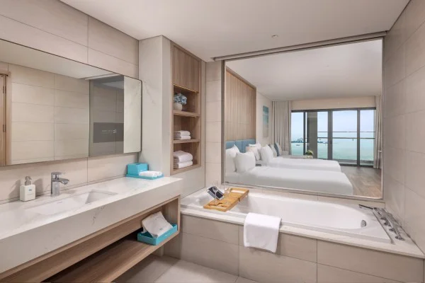 Ảnh chi tiết phòng a-la-carte-ha-long-premier-bay-view-vivatrip-08.webp
