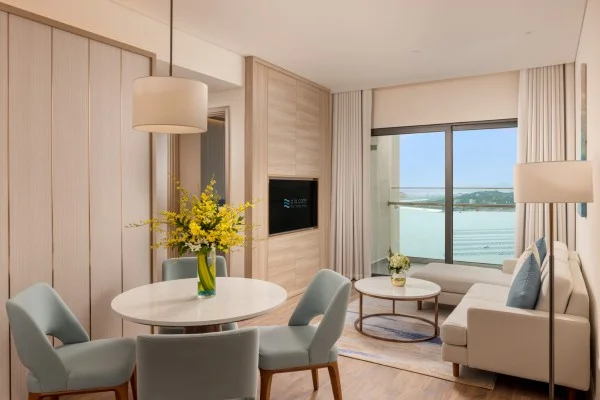 Ảnh chi tiết phòng a-la-carte-ha-long-suite-bay-view-vivatrip-04.webp