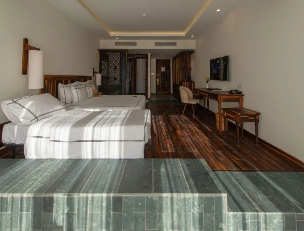 Ảnh chi tiết phòng Balcony King Sea View 7