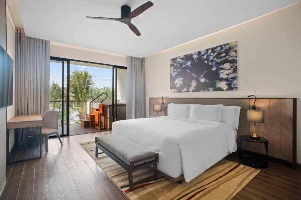 Ảnh chi tiết phòng angsana-ho-tram-suite-2-giuong-co-king-2-giuong-don-co-be-jacuzzi-nhin-ra-vuon-vivatrip-05.webp