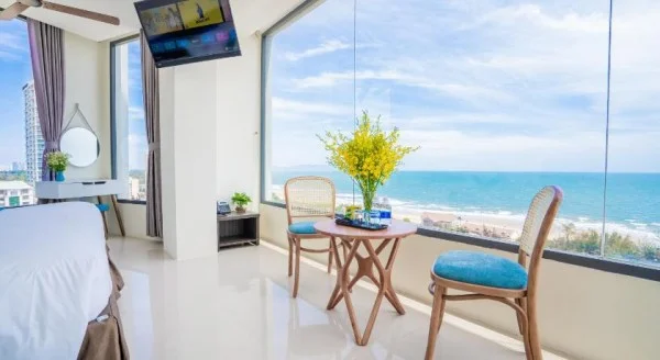 Ảnh chi tiết phòng annata-beach-hotel-penhouse-huong-bien-vivatrip-02.webp