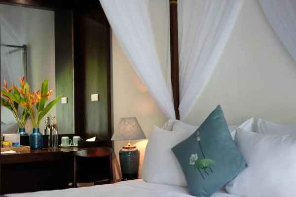 Ảnh chi tiết phòng aravinda-resort-ninh-binh-phong-deluxe-kieu-nong-thon-co-giuong-doi-2-giuong-don-vivatrip-03.webp