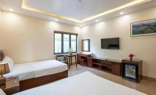 Ảnh chi tiết phòng aroma-cat-ba-sea-view-hotel-phong-4-nguoi-vivatrip-02.webp