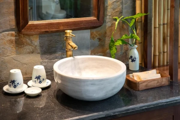 Ảnh chi tiết phòng bai-dinh-riverside-resort-spa-ninh-binh-biet-thu-1-phong-ngu-vivatrip-05.webp