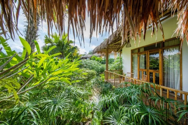 Ảnh chi tiết phòng bakhan-village-resort-mai-chau-bungalow-room-vivatrip-03.webp