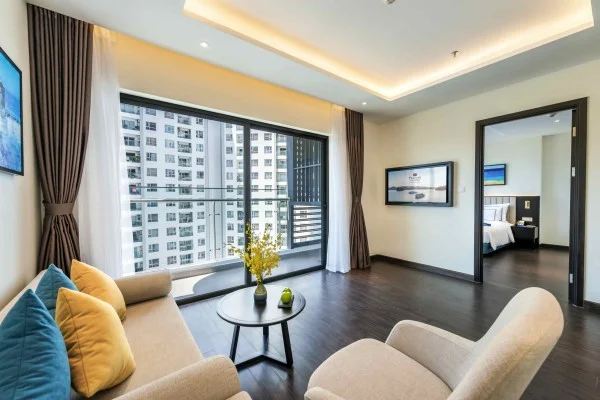 Ảnh chi tiết phòng best-western-premier-sapphire-ha-long-premier-suite-city-view-vivatrip-06.webp