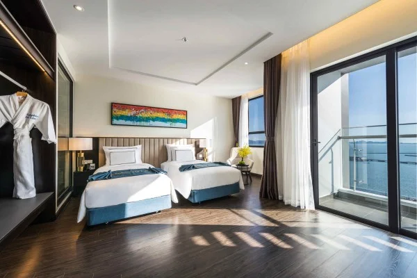 Ảnh chi tiết phòng best-western-premier-sapphire-ha-long-superior-twin-bay-view-vivatrip-03.webp