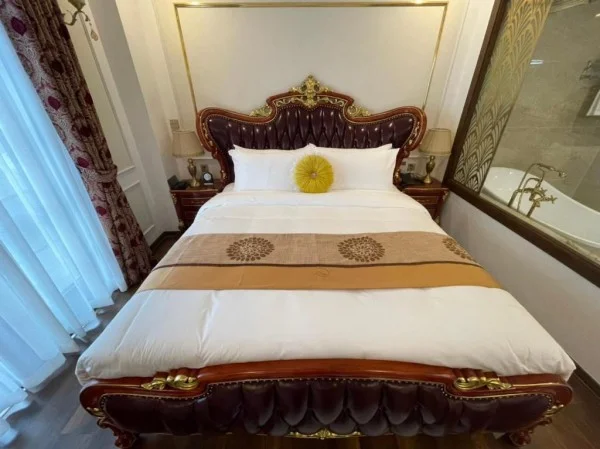 Ảnh chi tiết phòng camellia-luxury-hotel-tam-dao-phong-co-ban-cong-vivatrip-02.webp