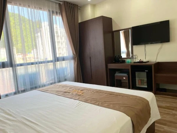 Ảnh chi tiết phòng cat-ba-rosalia-hotel-phong-deluxe-vivatrip-04.webp