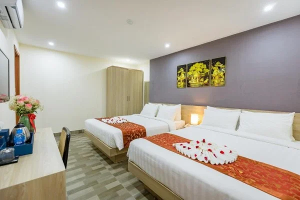Ảnh chi tiết phòng cat-ba-violet-hotel-phong-4-nguoi-vivatrip-02.webp
