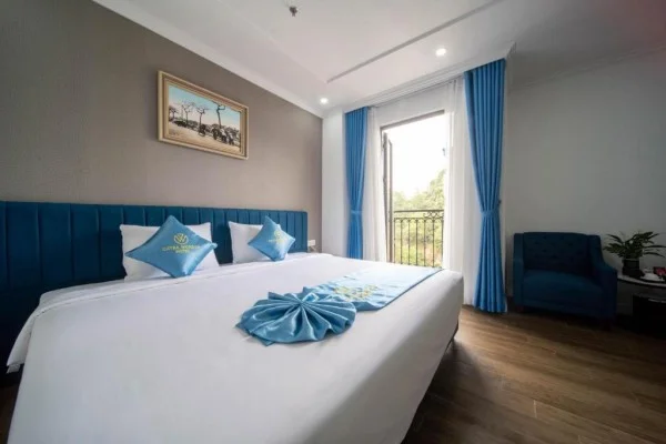 Ảnh chi tiết phòng cat-ba-wonder-hotel-suite-2-phong-ngu-vivatrip-05.webp