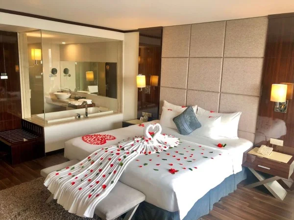 Ảnh chi tiết phòng Deluxe King 11