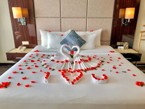 Ảnh chi tiết phòng central-luxury-ha-long-deluxe-twin-vivatrip-09.webp