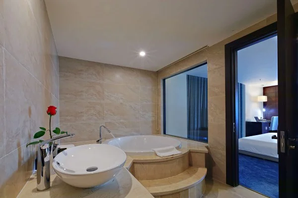 Ảnh chi tiết phòng Executive Suite 16