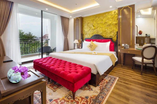 Ảnh chi tiết phòng da-lat-prince-executive-suite-giuong-king-vivatrip.webp