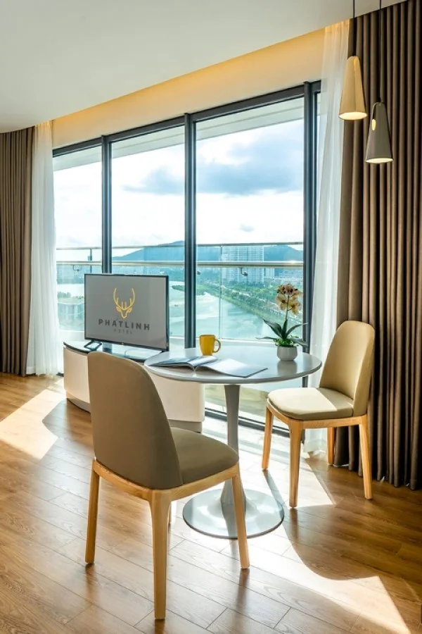 Ảnh chi tiết phòng delasea-ha-long-premium-king-vivatrip-05.webp