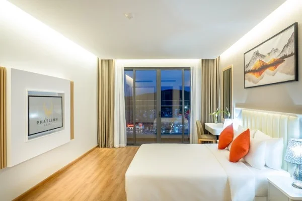 Ảnh chi tiết phòng delasea-ha-long-suite-with-city-view-vivatrip.webp