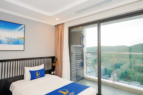 Ảnh chi tiết phòng Luxury Suite 18