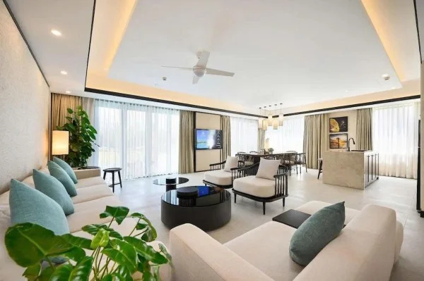 Ảnh chi tiết phòng emerald-ho-tram-resort-biet-thu-huong-dai-duong-3-phong-ngu-giuong-lon-vivatrip.webp