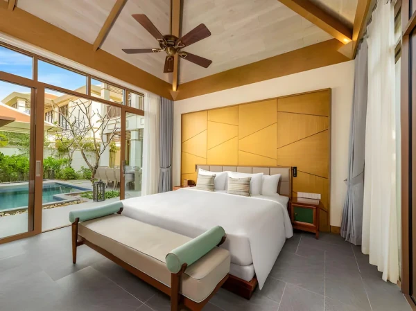 Ảnh chi tiết phòng fusion-resort-villas-da-nang-three-bedroom-premium-vivatrip-02.webp