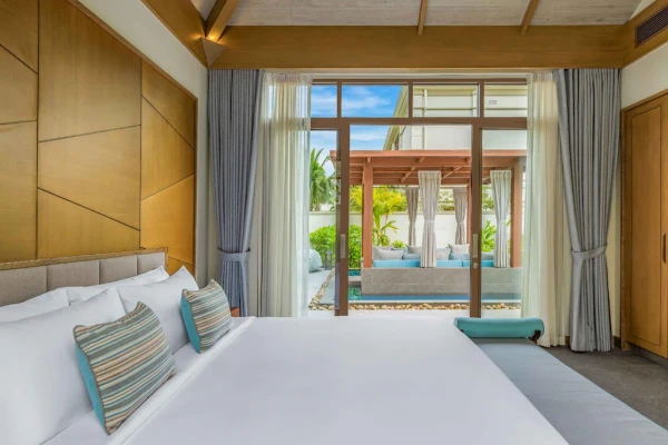 Ảnh chi tiết phòng fusion-resort-villas-da-nang-three-bedroom-premium-vivatrip-03.webp