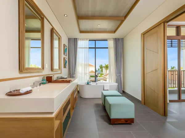 Ảnh chi tiết phòng Three Bedroom Premium Villa with Private Pool - Spa Inclusive 15