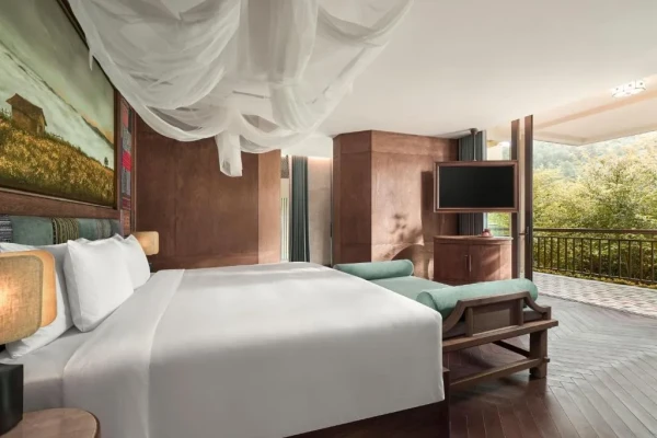 Ảnh chi tiết phòng garrya-mu-cang-chai-suite-hmong-be-boi-giuong-king-vivatrip_07.webp