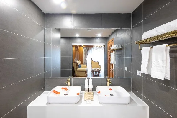 Ảnh chi tiết phòng glenda-tower-moc-chau-hotel-phong-excutive-suite-vivatrip-03.webp