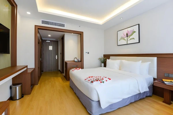 Ảnh chi tiết phòng golden-era-hotel-phong-loai-sang-vivatrip-07.webp