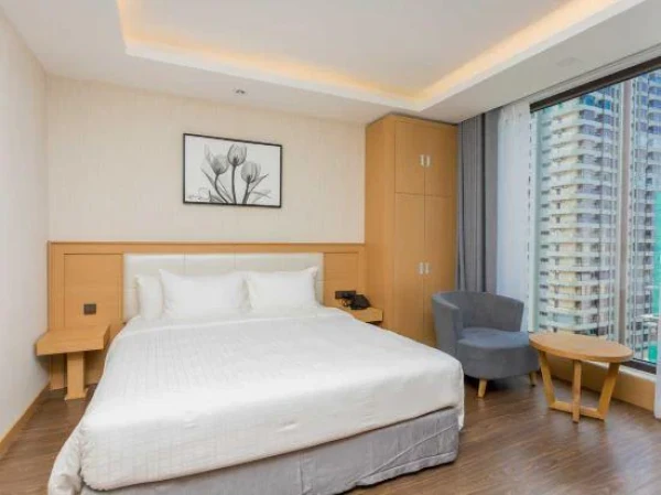 Ảnh chi tiết phòng golden-era-hotel-phong-loai-sang-vivatrip-09.webp
