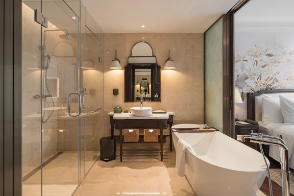 Ảnh chi tiết phòng golden-sun-hotel-dalat-excecutive-deluxe-vivatrip-04.webp