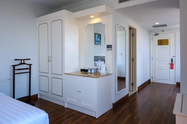 Ảnh chi tiết phòng ha-long-dream-hotel-deluxe-double-vivatrip-03.webp