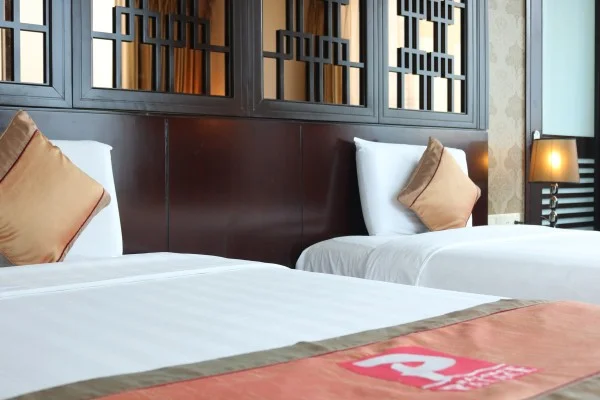 Ảnh chi tiết phòng halong-palace-hotel-premium-twin-vivatrip-03.webp