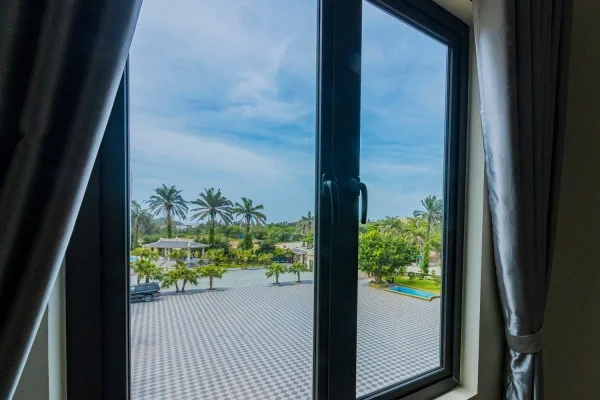 Ảnh chi tiết phòng holiday-hon-dau-resort-standard-double-vivatrip-06.webp