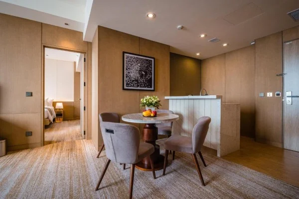 Ảnh chi tiết phòng hotel-nikko-hai-phong-suite-vivatrip-04.webp