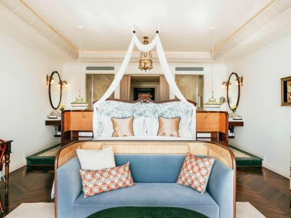 Ảnh chi tiết phòng hotel-perle-dorient-cat-ba-mgallery-suite-hang-tong-thong-vivatrip-04.webp