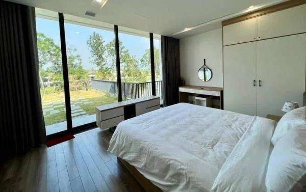 Ảnh LX12A, Flamingo Đại Lải