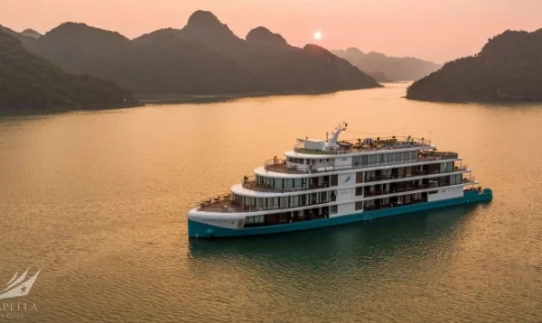 Ảnh Du Thuyền Capella