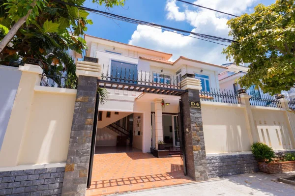 Ảnh D4 Hoàng Trung Thông - 17