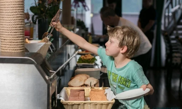 Ảnh Du Thuyền Genesis Regal - 10