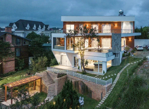 Ảnh LEHU - Bạch Đằng