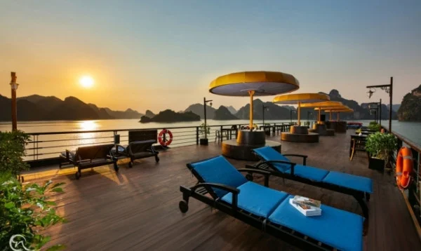 Ảnh Du Thuyền Nostalgia