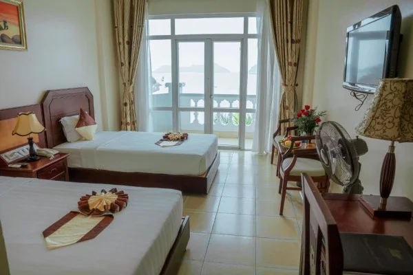 Ảnh chi tiết phòng hung-long-harbour-hotel-phong-tieu-chuan-vivatrip-02.webp