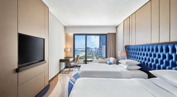 Ảnh chi tiết phòng khach-san-four-points-by-sheraton-da-nang-deluxe-guest-room-2-twin-vivatrip-1.webp