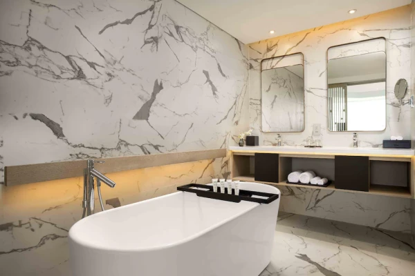 Ảnh chi tiết phòng khach-san-radisson-red-da-nang-executive-corner-suite-vivatrip.webp